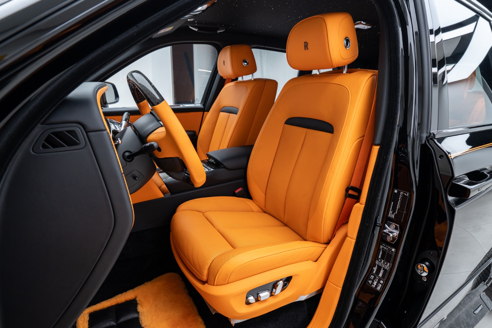 2026 ROLLS ROYCE CULLINAN BLACK BADGE BY MANSORY | GCC | WARRANTY SERVICE | FULL CARBON